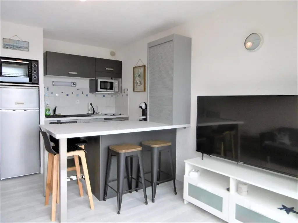 Appartement YOUN - à 500 m de la plage WIFI