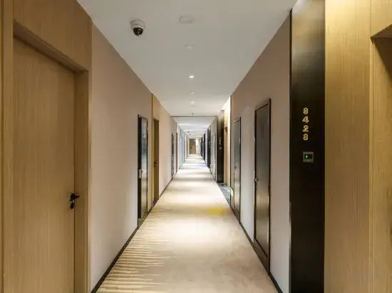 Grace Select Collection Hotel (Fengxian Wangyuan Road)