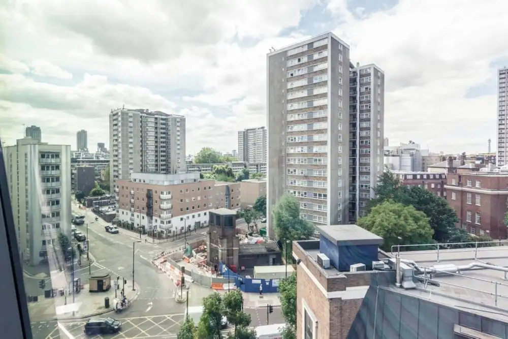 Modern 2 Bedroom Flat in Zone 1