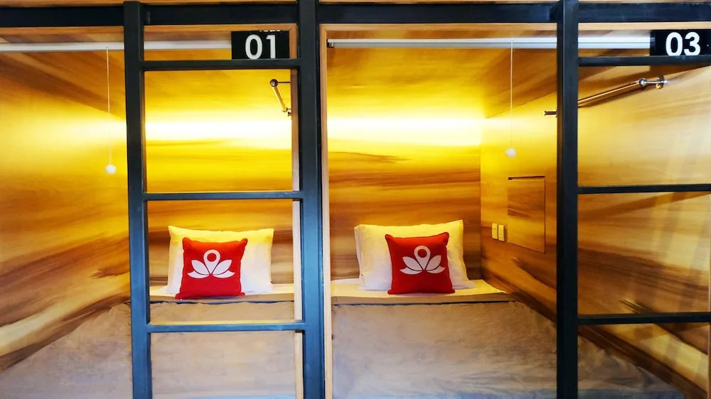 ZEN Hostel Gubeng Station 2