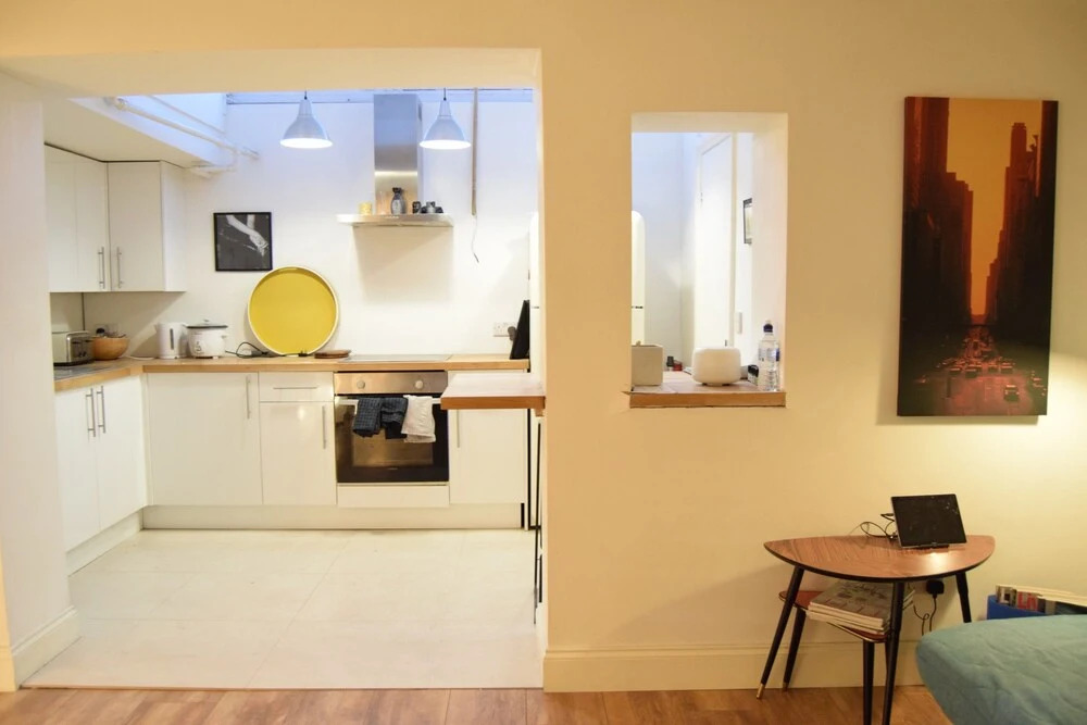 Spacious 1 Bedroom Flat Near King's Cross