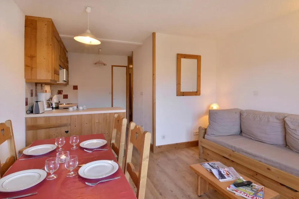 Belle Plagne Two-roomed Apartment for 5 People, Located on the Slopes Care54