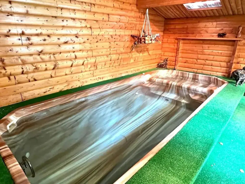 Lux 8Br Thamesfront Villa w Yacht & Sauna