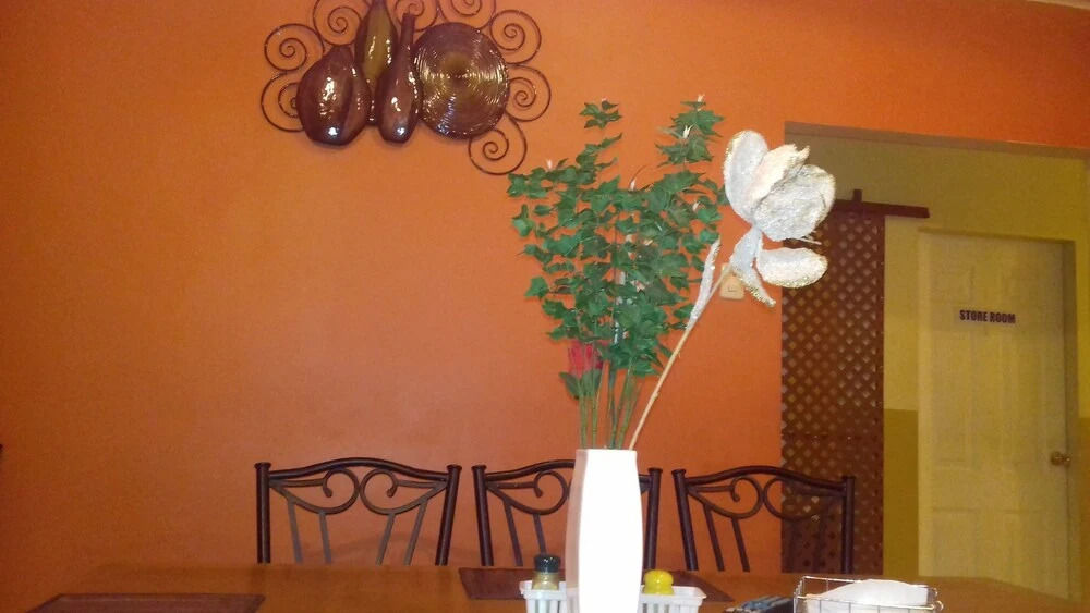 Abriannas Inn
