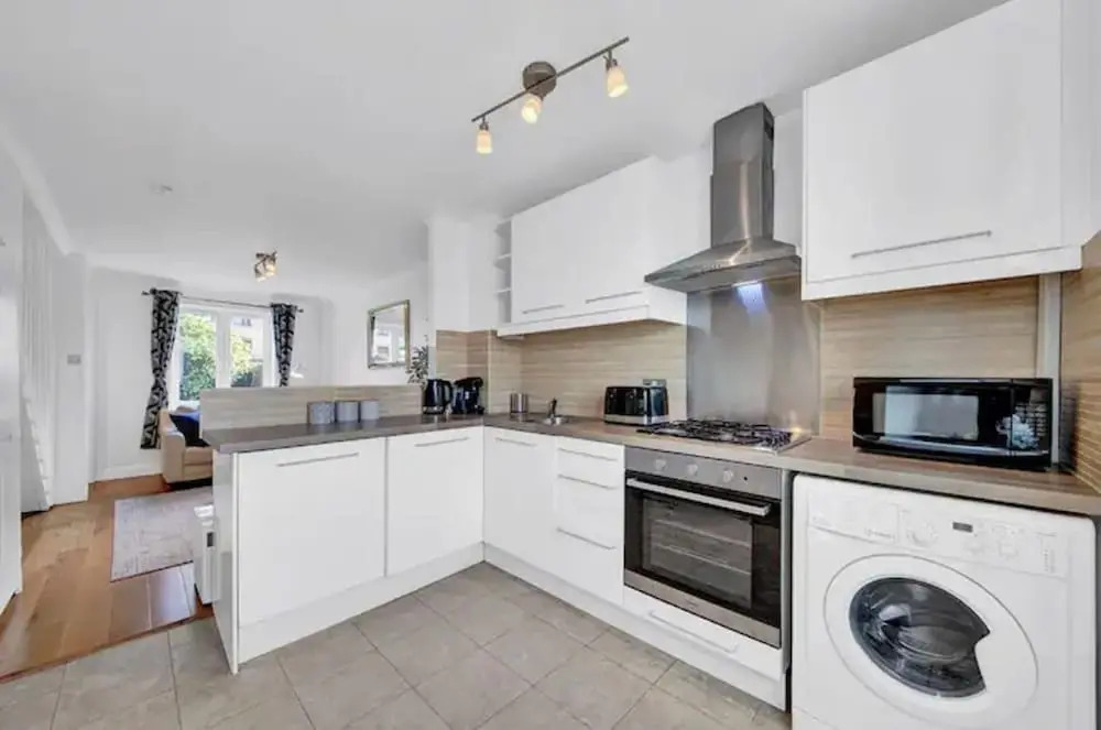 Luxurious 2-bed House in Canary Wharf London