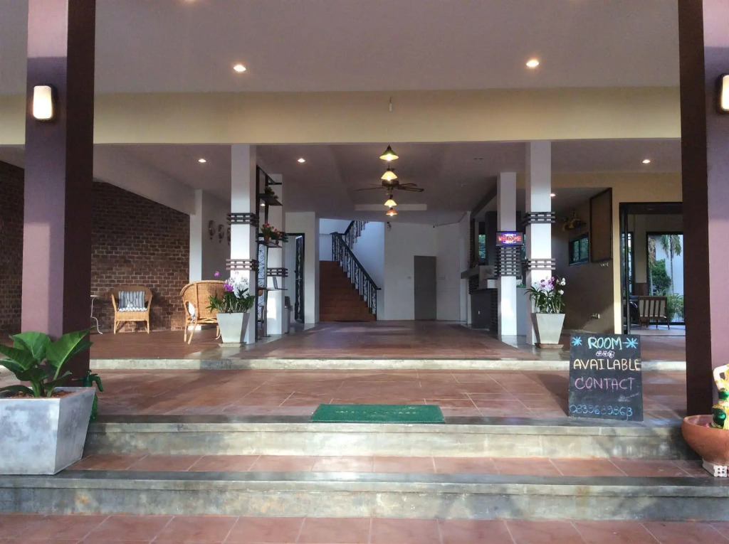 Raya Boutique Hotel