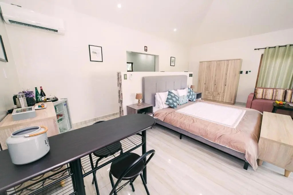 Denikas Suites
