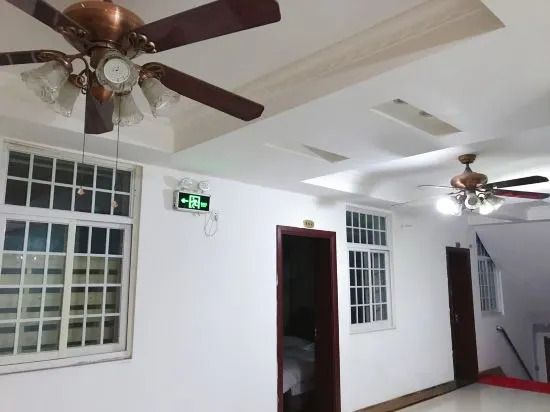 Wuwei Legend Holiday Hotel