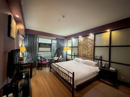 Changyuan magpie Family Fashion Hotel