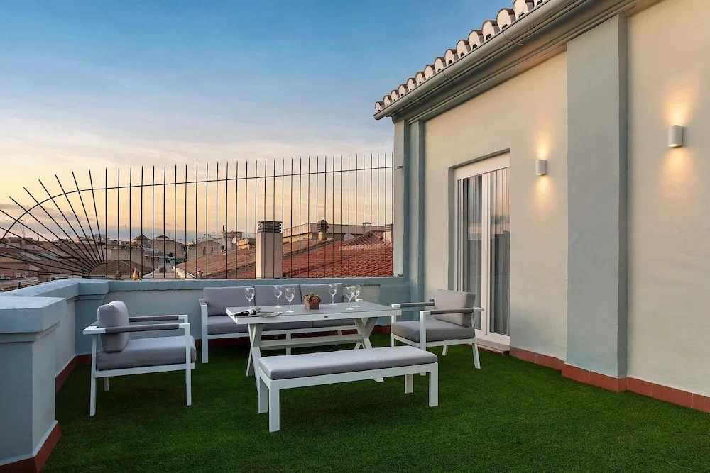 Luxury Penthouse With Private Terrace in Granada San Anton 401