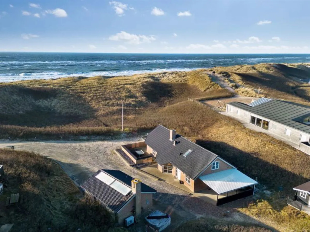 "Clarissa" - 30m from the sea in Western Jutland