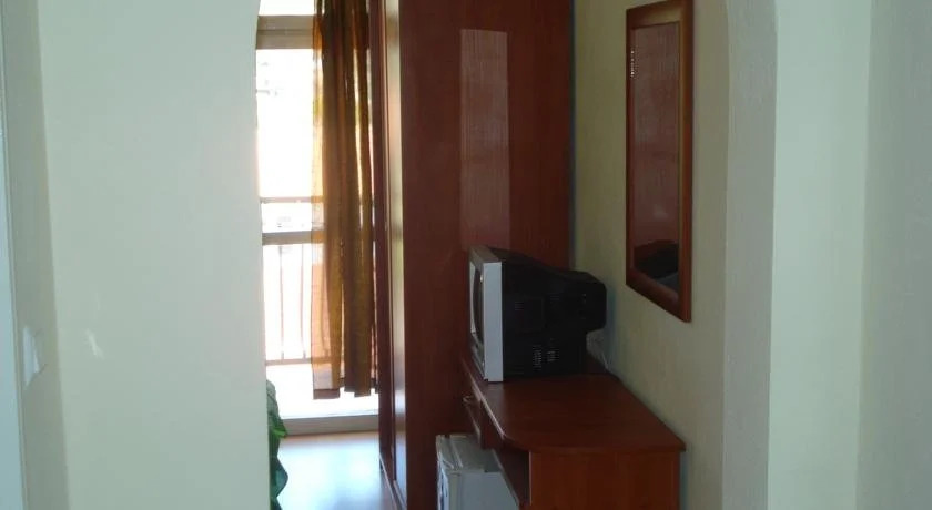 White Rose Hotel