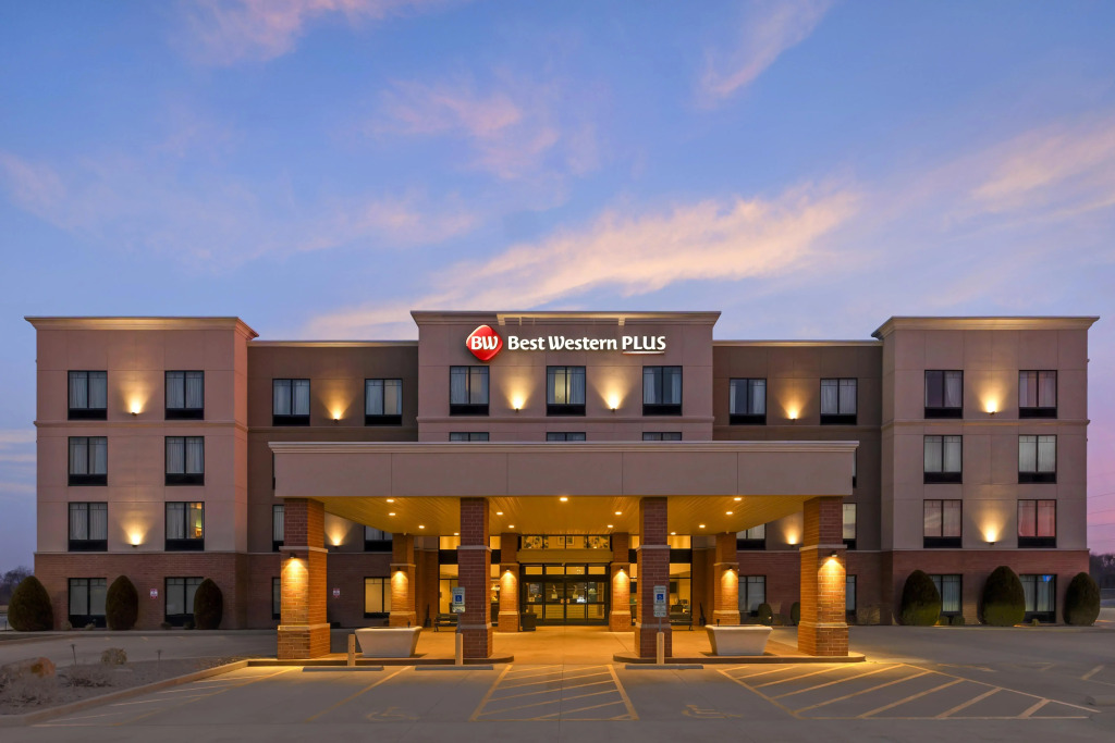 Best Western Plus Centralia Hotel & Suites