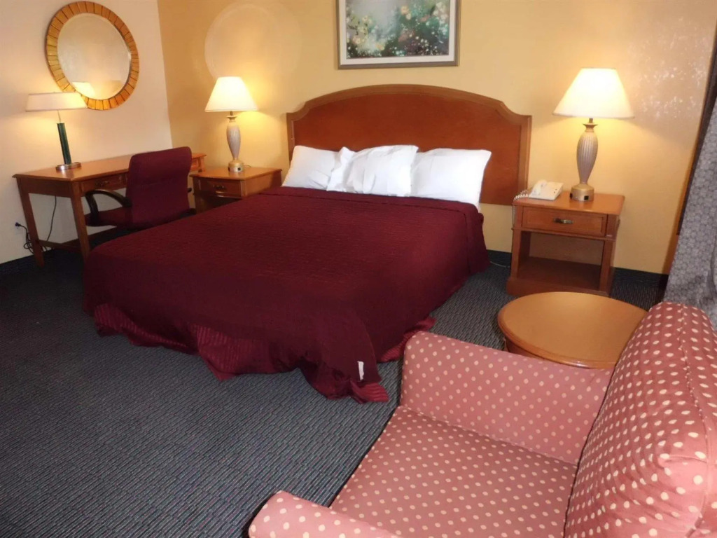 Americas Best Value Inn-Savannah