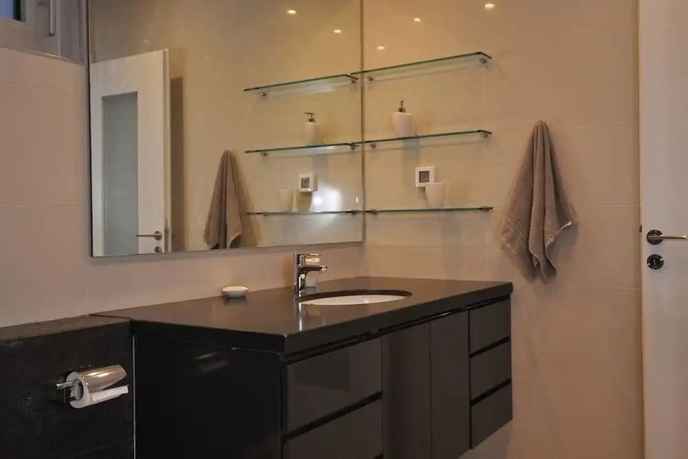 Theseus Beach Apartment