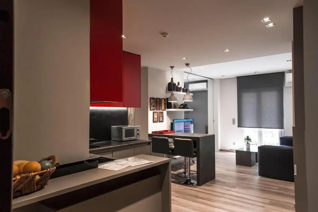 Luxury 2 bdrm apartment 10 minutes walk from the Acropolis