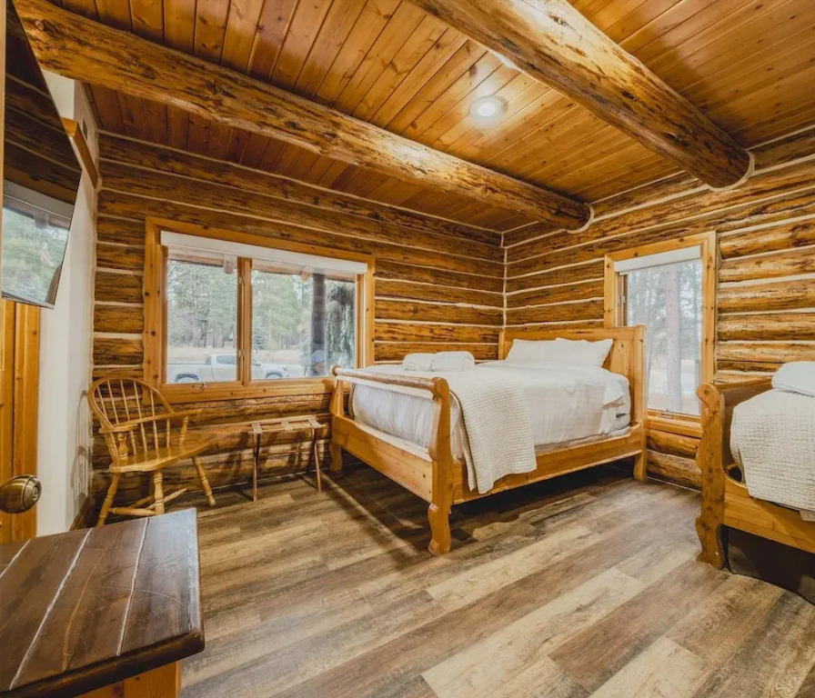 Wilderness Club Lodge For 25