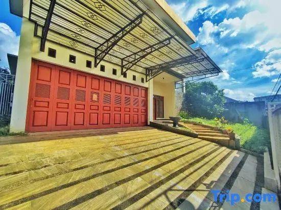 Homestay Parikesit Rent Full House