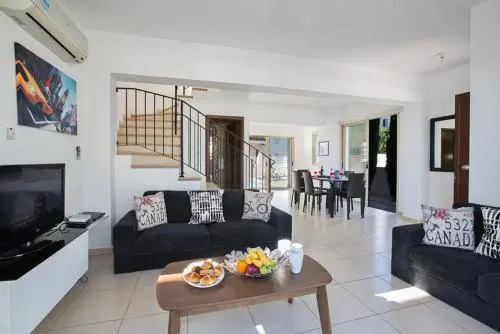 The Ultimate 5 Star Holiday Villa in Protaras with Private Pool And Close To the Beach, Protaras Villa 1292