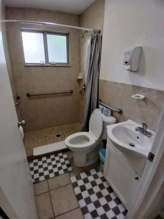 4BR 2BA Near Beach Perfect For Familes