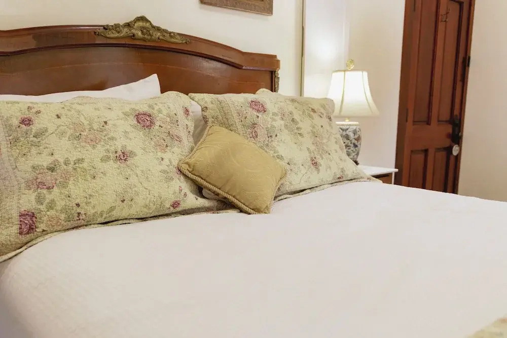 Weaverville Hotel