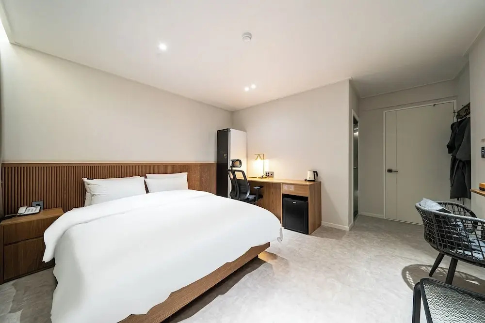 Brown Dot Hotel Hot Spring Yuseong