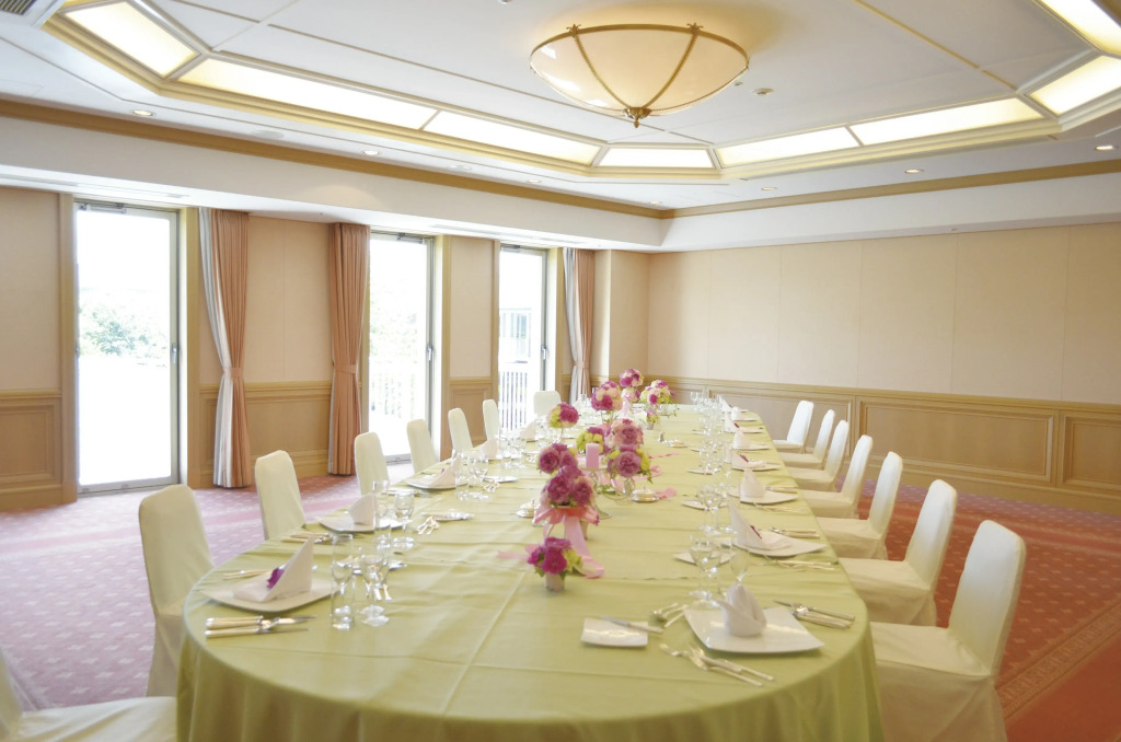 Okura Akademia Park Hotel