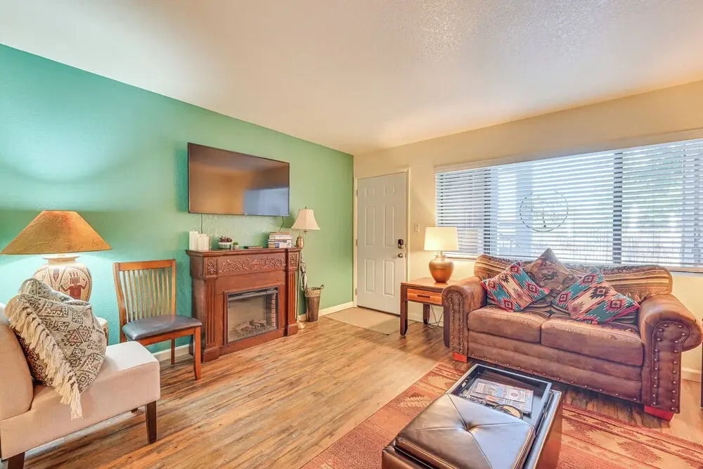 'the Painted Pony' Sedona Condo: Pool & Gym Access