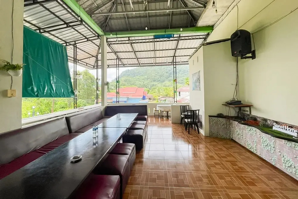 RedDoorz Syariah at Jalan RJ Junjungan Lubis Pandan