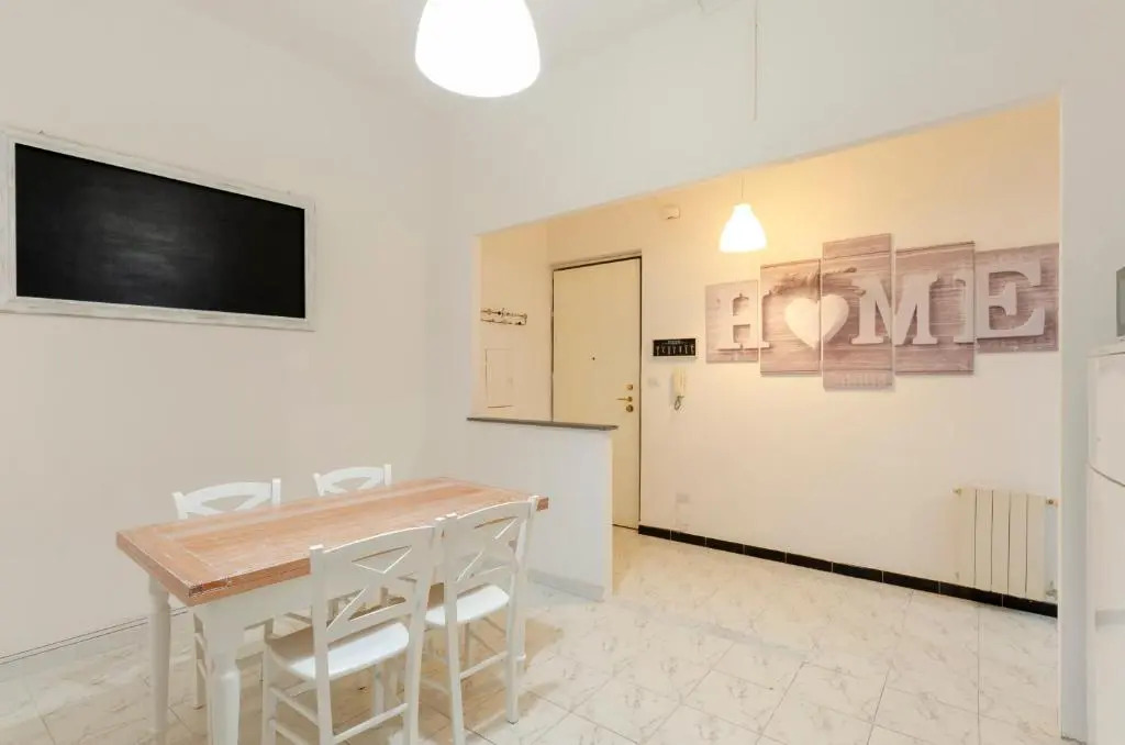 ALTIDO Charming Apt for 4 in Historical Centre of Genoa