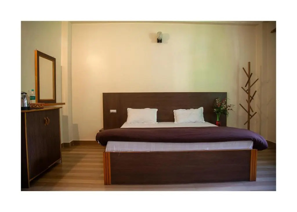 The Royal Orchard Kasol Riverside