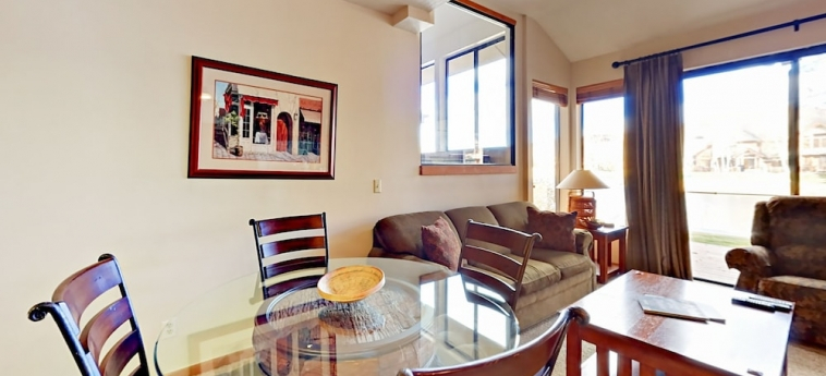 2441 Gilt Edge Circle Townhouse