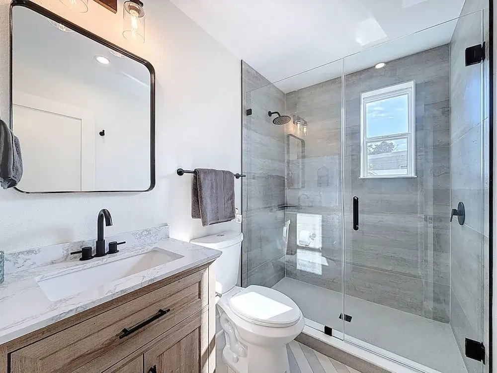 3716 7th Ave W