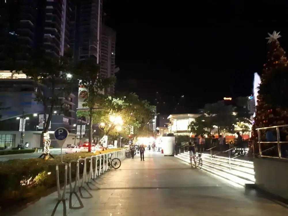 Easyworld One Uptown Residence BGC