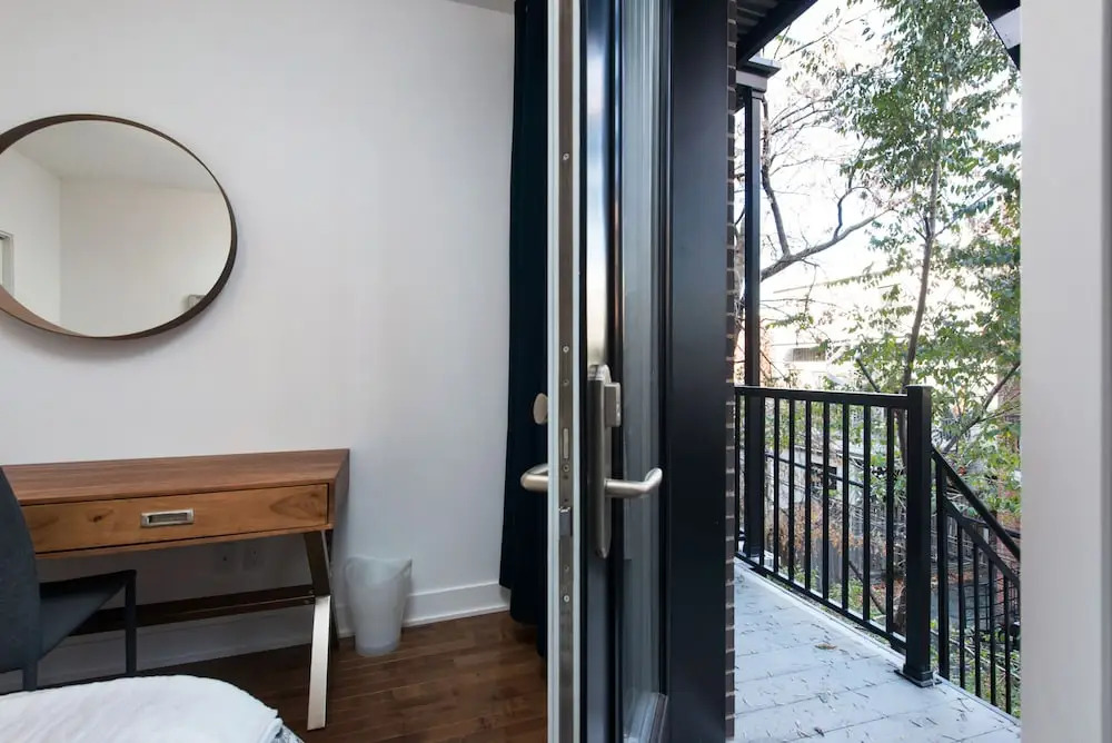 Sunny 2BR on Plateau Mont-Royal
