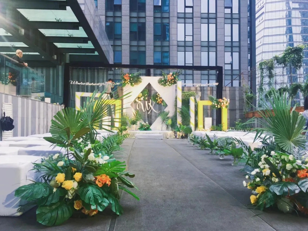 Отель Zhenyue Longbao Chengdu Taikoo Li Branch Chunxi Road