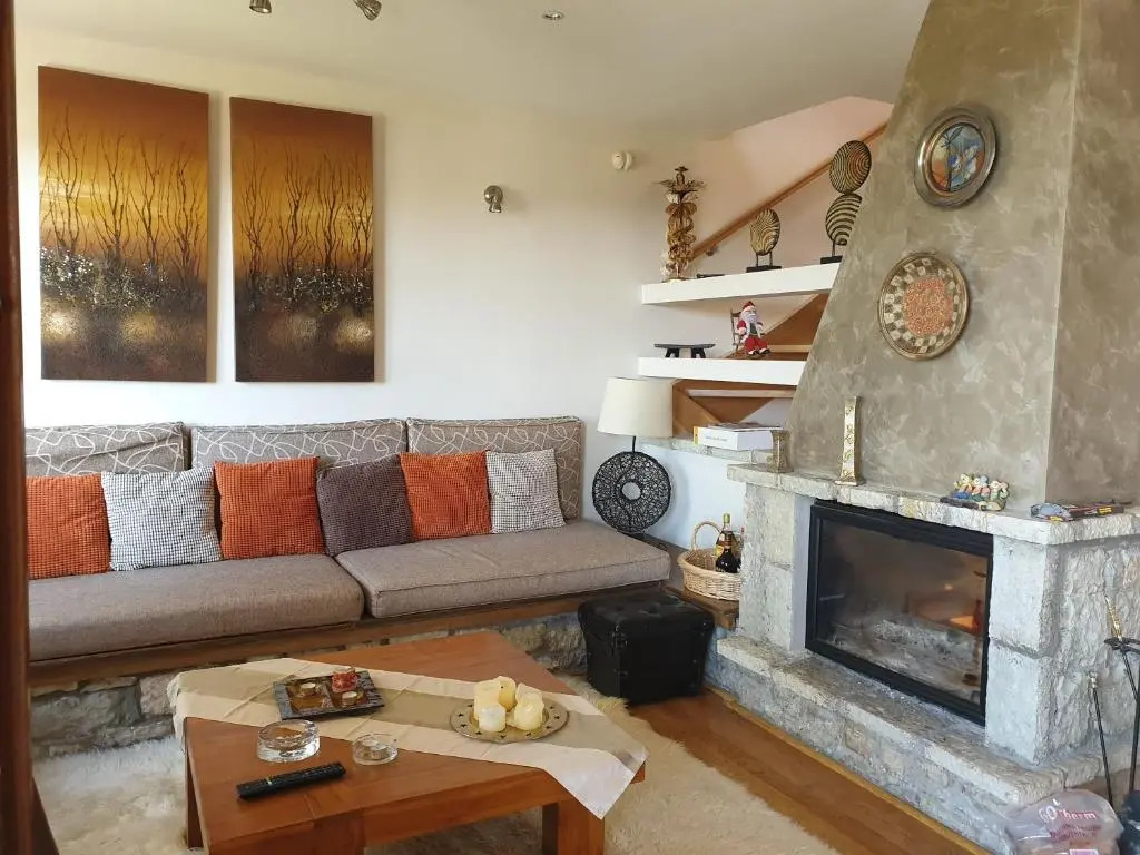 Lafky Arachova Residence