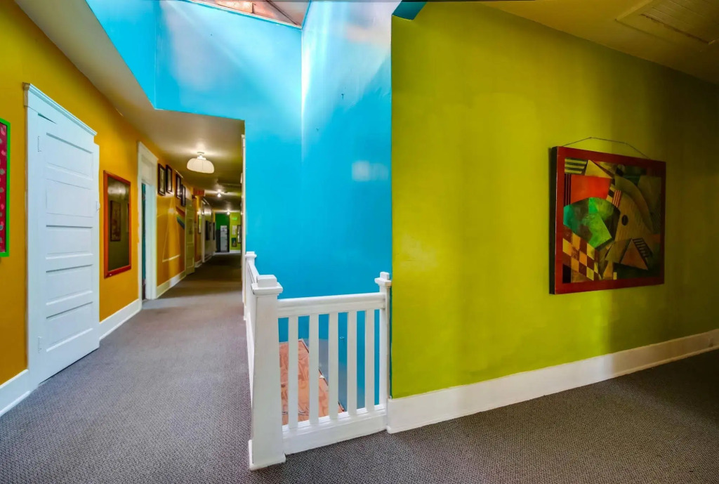 Lucky Ds Youth and Travelers Hostel