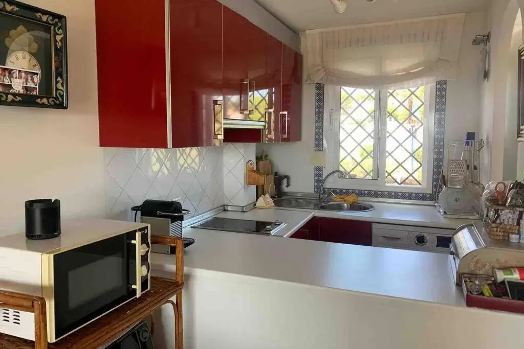 Apartamento 2 Dormitorios En Marbella , 350 m de la playa