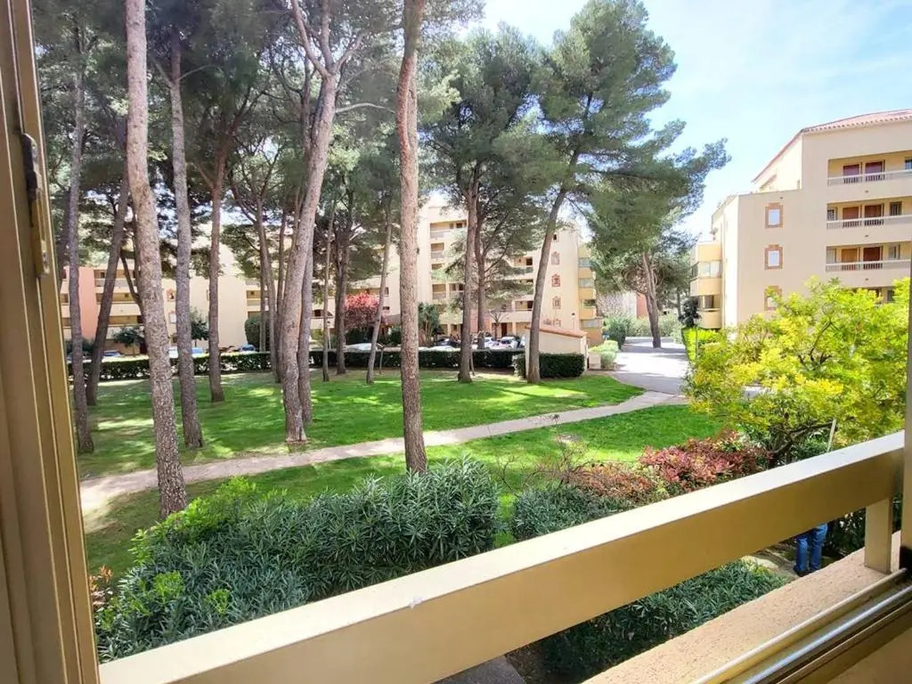 Appartement Six-Fours-les-Plages, 2 pièces, 4 personnes - FR-1-316-295