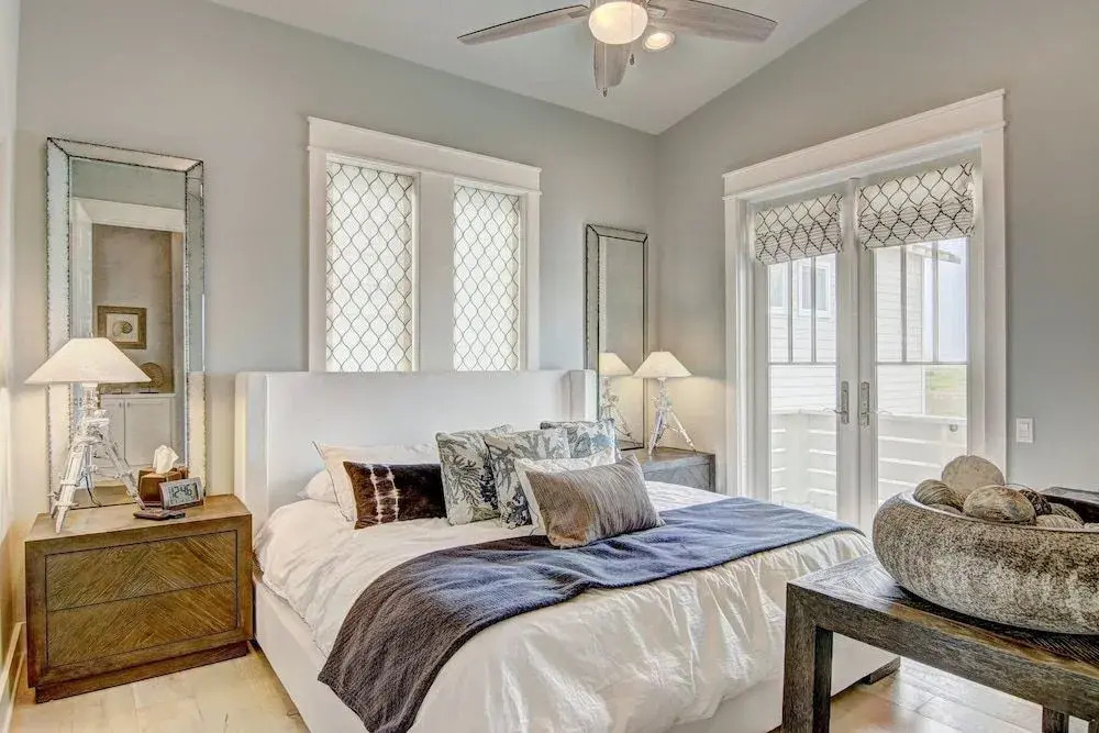 717 Sunrise Avenue Home 3 Bedrooms 3.5 Bathrooms Home