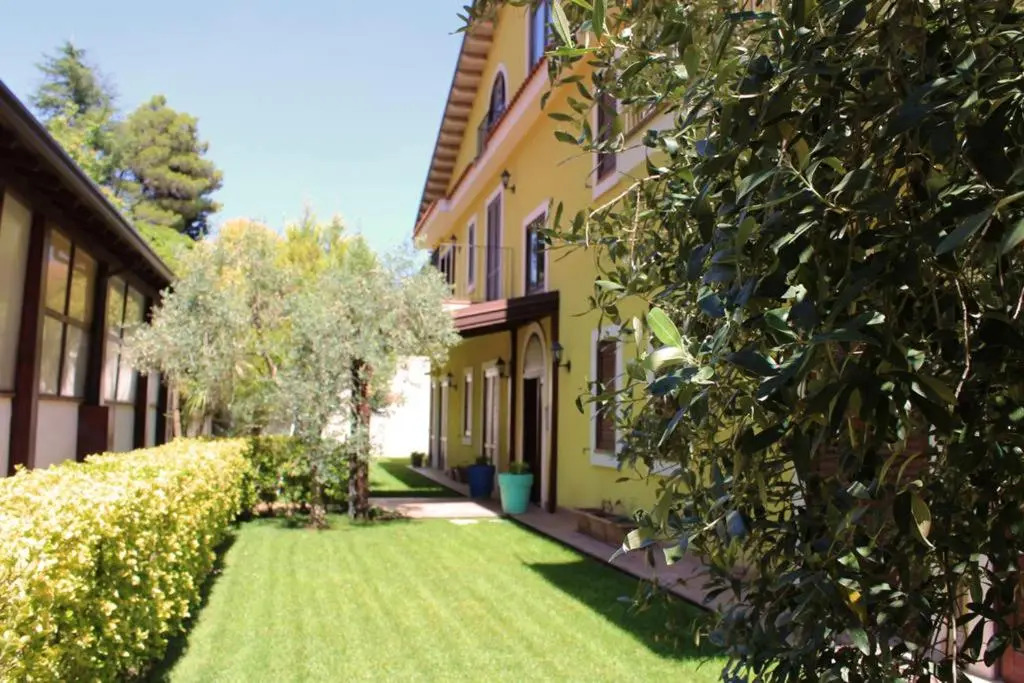 2 bedrooms appartement with enclosed garden and wifi at Nicolosi