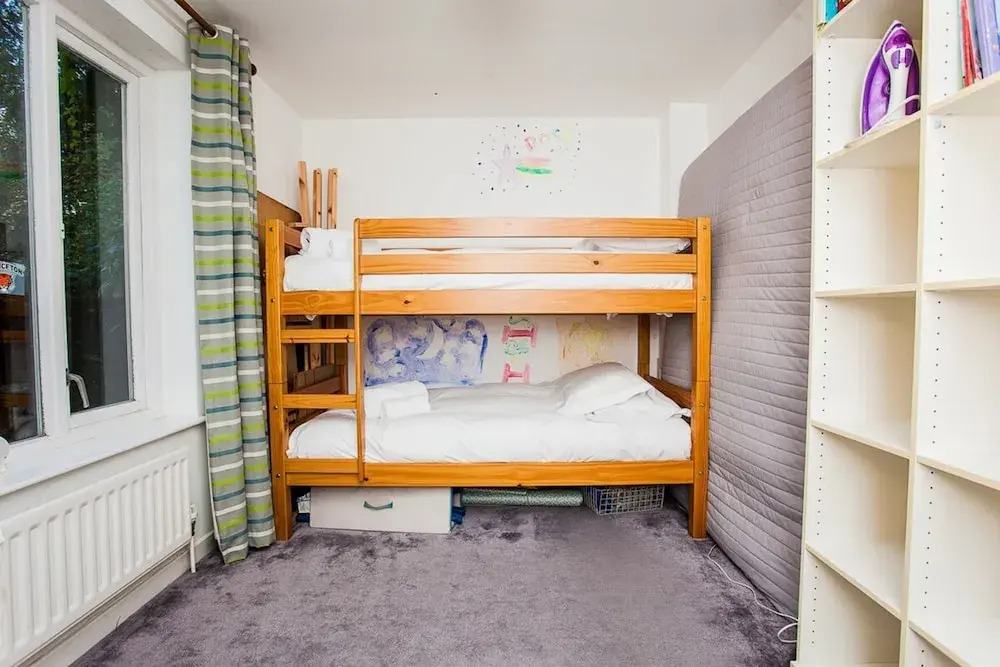 Charming Peaceful 2 Bed with Parking and Garden