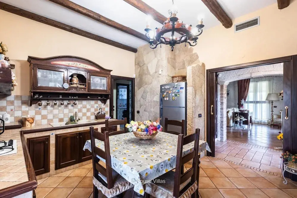 Luxury Garden in Gallina