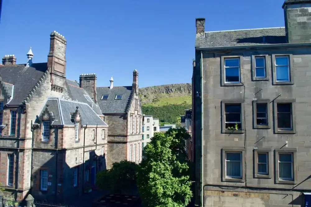 Extremely Central And Spacious Flat