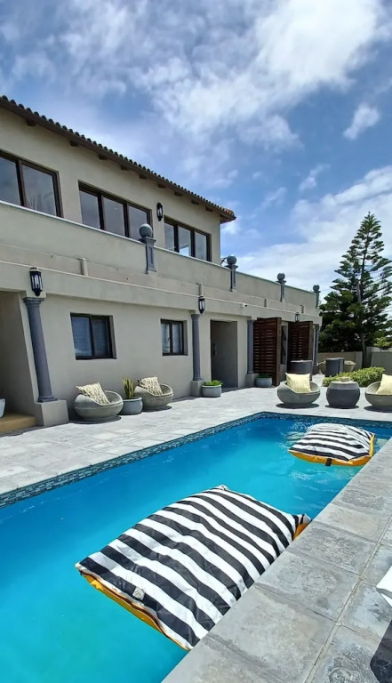 Chateau de Marine Boutique Hotel