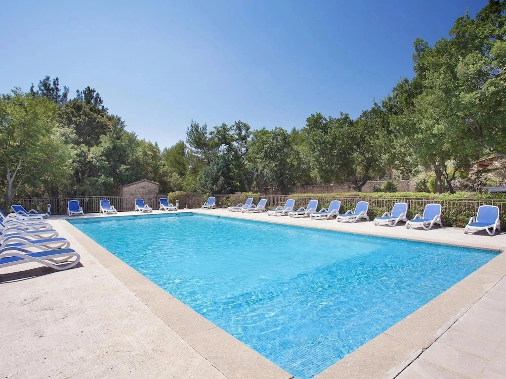 Maisonette in Gordes Near Vaucluse Hills