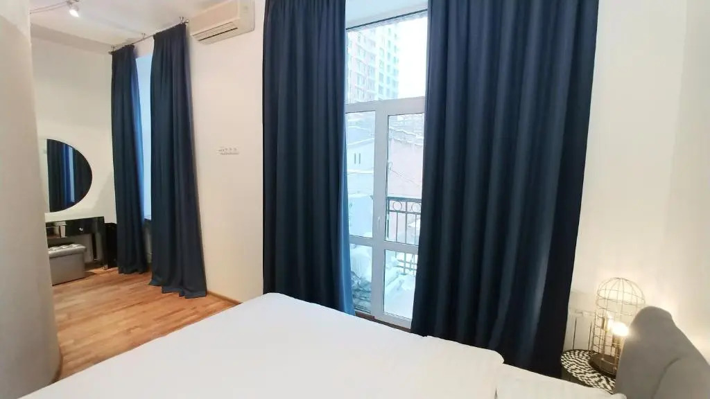 One bedroom. Luxe. 29 Khreshchatyk str. Besarabka