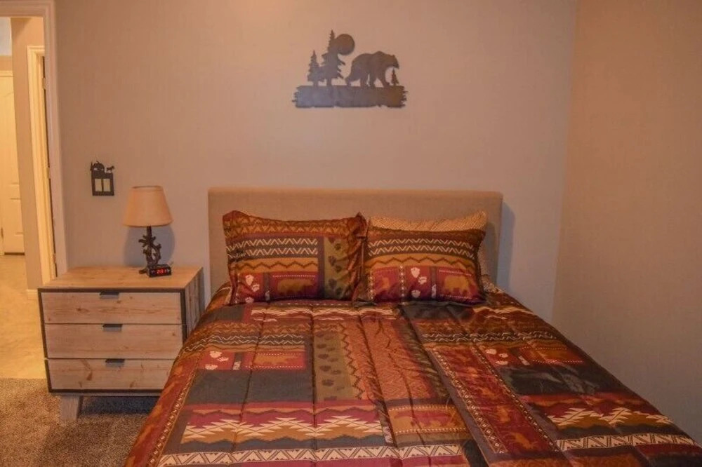 David and Margo Merrill - 3 Br Home