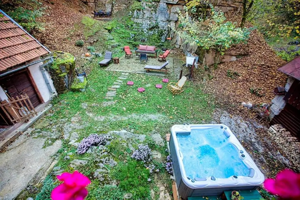 Stunning Home In Debelo Brdo I With Wifi